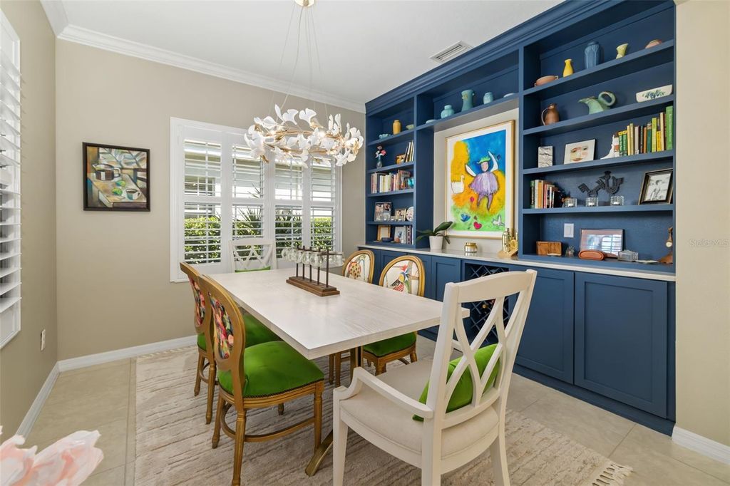 Image 7 of property listing at 5423 FAIRFIELD BOULEVARD, Bradenton, FL 34203
