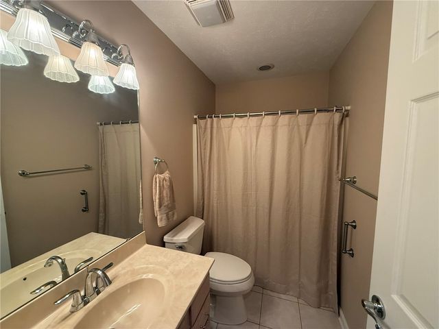 411 Chestnut Ln, Allegheny Twp, PA 15613