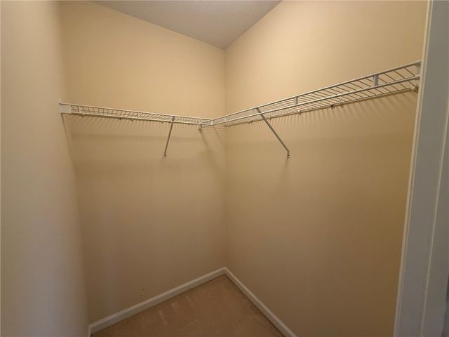 411 Chestnut Ln, Allegheny Twp, PA 15613