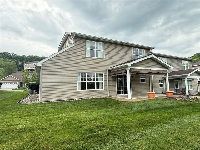 411 Chestnut Ln, Allegheny Twp, PA 15613