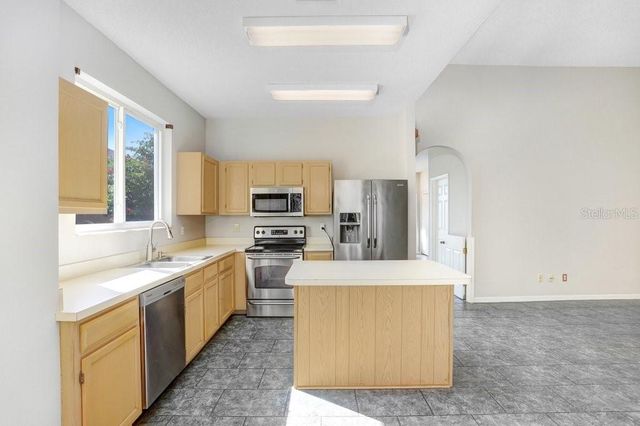 919 GRAND CANYON DRIVE, Valrico, FL 33594