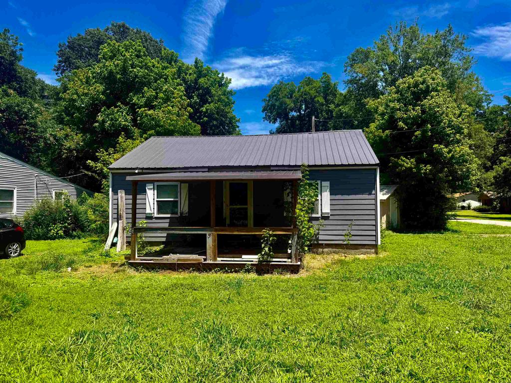 25 LAGRANGE ST, Moscow, TN 38057