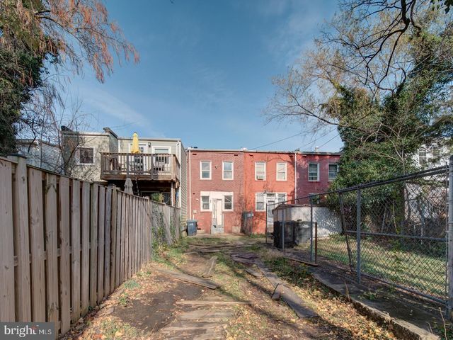 1709 L ST NE, Washington, DC 20002