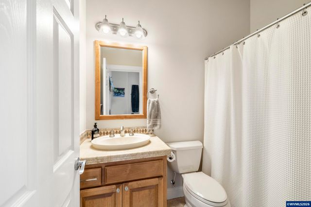 2261 Chapman Hill Dr NW, Salem, OR 97304