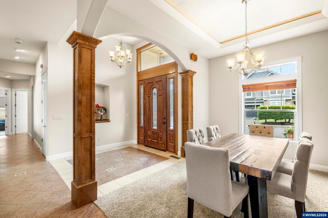 2261 Chapman Hill Dr NW, Salem, OR 97304