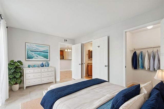 455 ALT 19 S 225, Palm Harbor, FL 34683