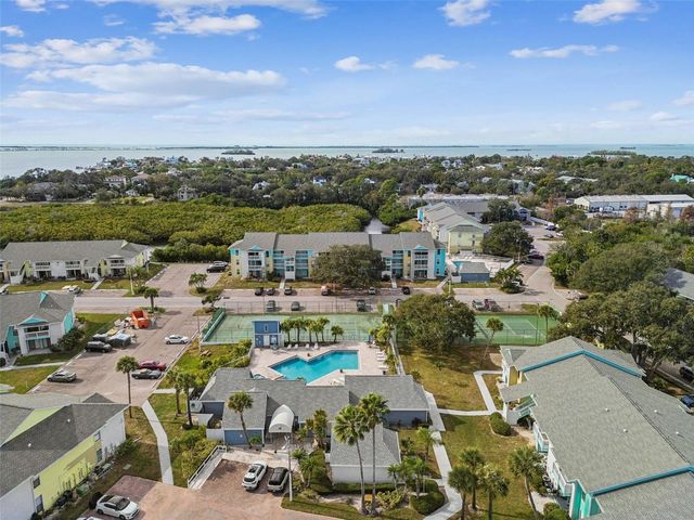 455 ALT 19 S 225, Palm Harbor, FL 34683