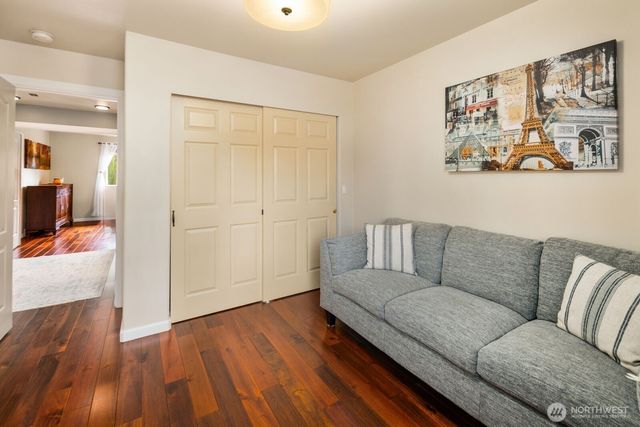 2120 Jones Avenue NE, Renton, WA 98056