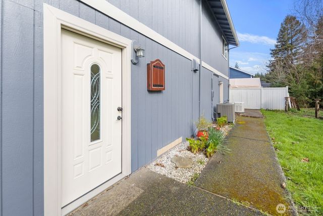 2120 Jones Avenue NE, Renton, WA 98056