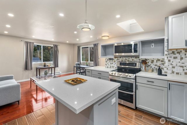 2120 Jones Avenue NE, Renton, WA 98056