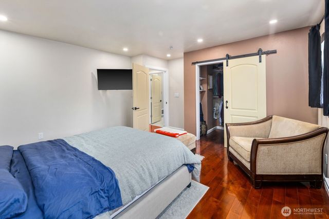 2120 Jones Avenue NE, Renton, WA 98056