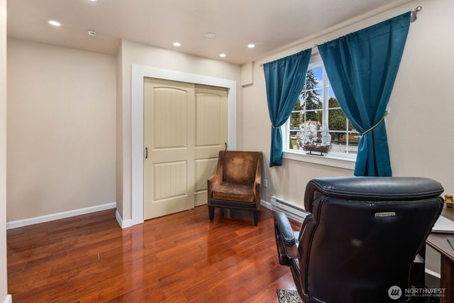 2120 Jones Avenue NE, Renton, WA 98056