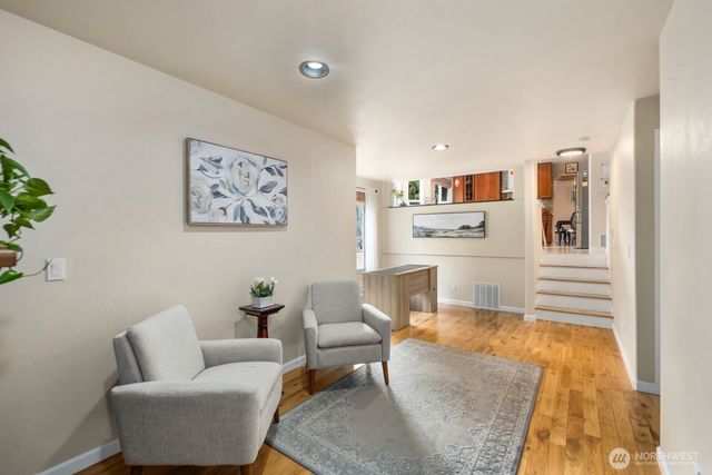 2120 Jones Avenue NE, Renton, WA 98056