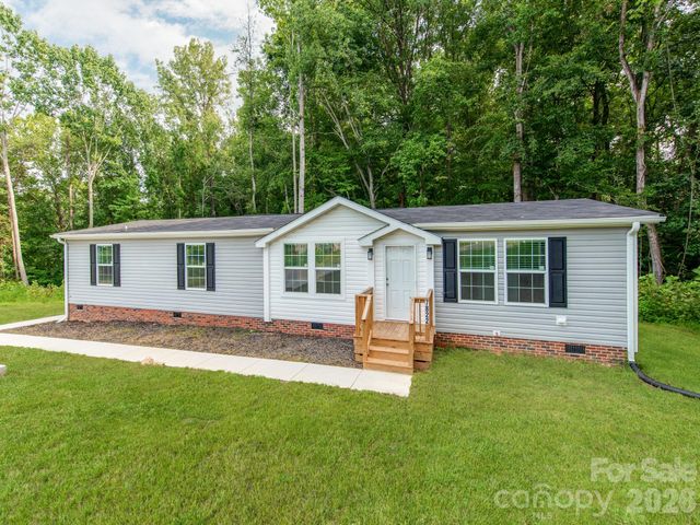 7822 Stillwater Drive, Sherrills Ford, NC 28673