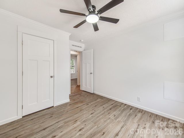 7822 Stillwater Drive, Sherrills Ford, NC 28673