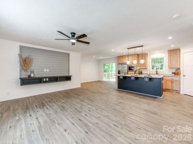 7822 Stillwater Drive, Sherrills Ford, NC 28673