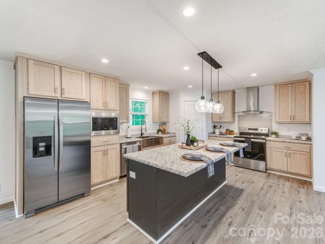 7822 Stillwater Drive, Sherrills Ford, NC 28673