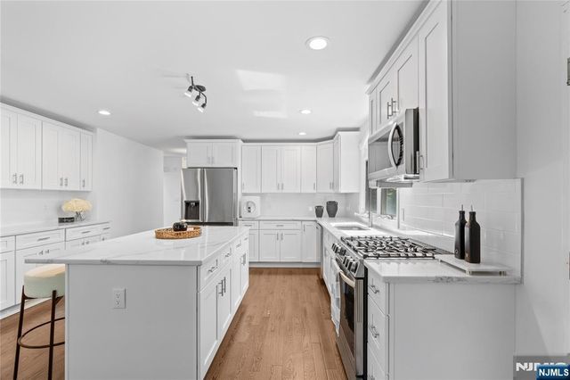 30 Creston Avenue, Tenafly, NJ 07670