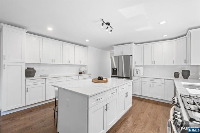 30 Creston Avenue, Tenafly, NJ 07670