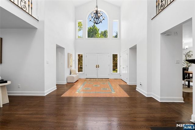 30 Creston Avenue, Tenafly, NJ 07670