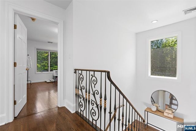 30 Creston Avenue, Tenafly, NJ 07670