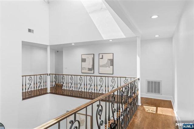 30 Creston Avenue, Tenafly, NJ 07670