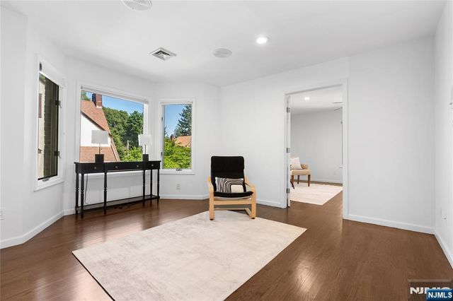 30 Creston Avenue, Tenafly, NJ 07670