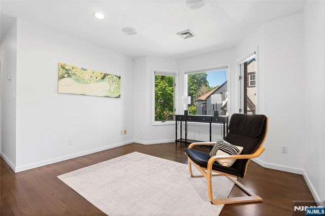 30 Creston Avenue, Tenafly, NJ 07670