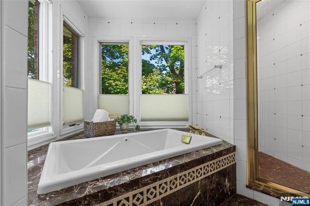 30 Creston Avenue, Tenafly, NJ 07670