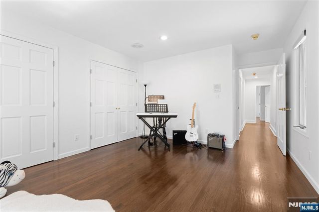 30 Creston Avenue, Tenafly, NJ 07670