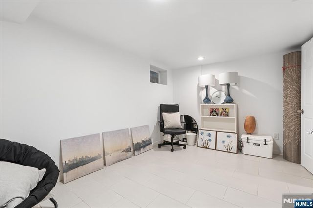 30 Creston Avenue, Tenafly, NJ 07670