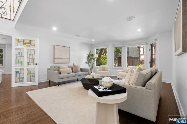 30 Creston Avenue, Tenafly, NJ 07670