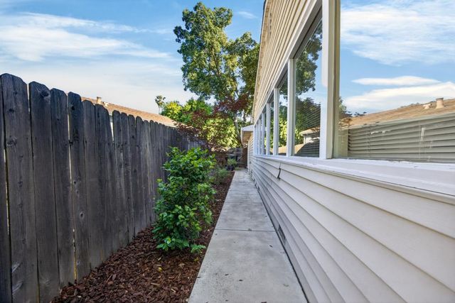 4549 Lippi Pkwy, Sacramento, CA 95823