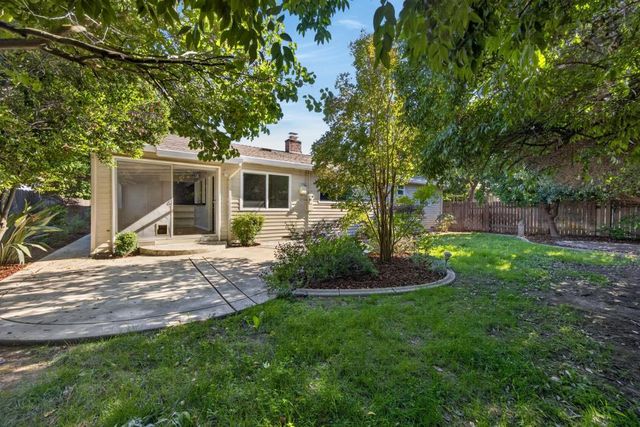 4549 Lippi Pkwy, Sacramento, CA 95823
