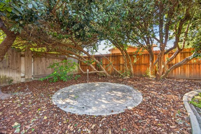 4549 Lippi Pkwy, Sacramento, CA 95823