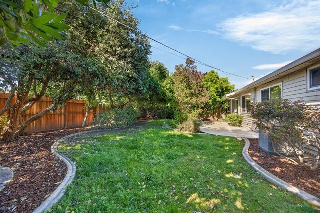 4549 Lippi Pkwy, Sacramento, CA 95823