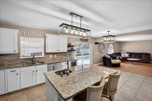 33 RED BARN DRIVE, Palm Coast, FL 32164