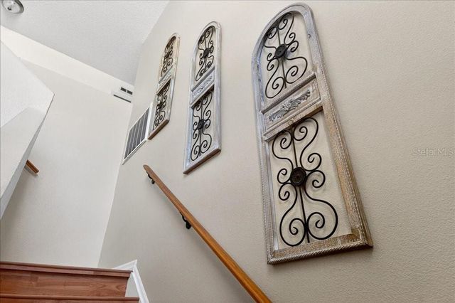 33 RED BARN DRIVE, Palm Coast, FL 32164