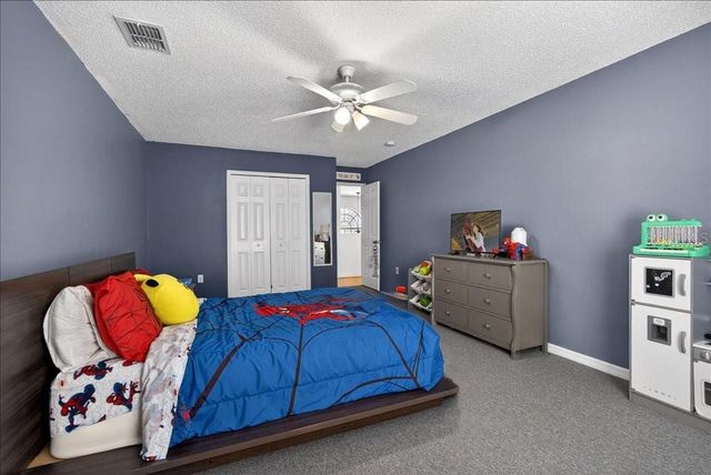 33 RED BARN DRIVE, Palm Coast, FL 32164