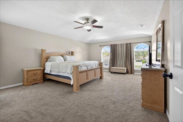 33 RED BARN DRIVE, Palm Coast, FL 32164