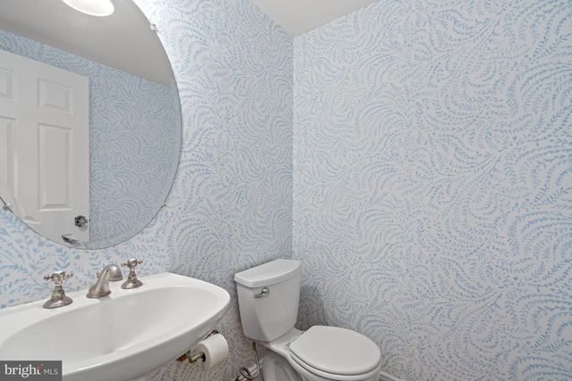 7722 BROOKVILLE RD, Chevy Chase, MD 20815