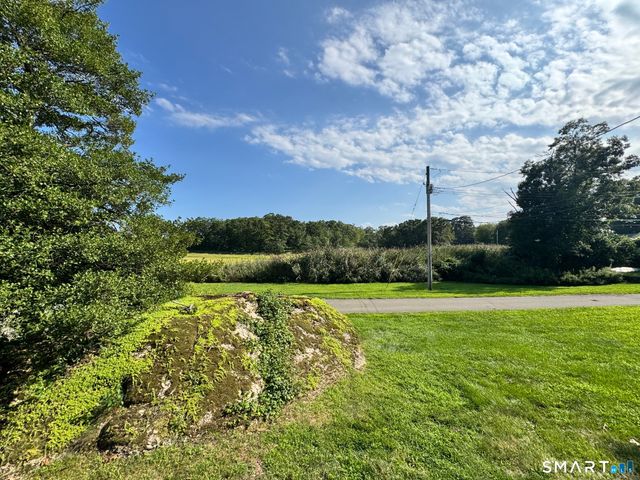 2 Meadow Place A1, East Haven, CT 06512