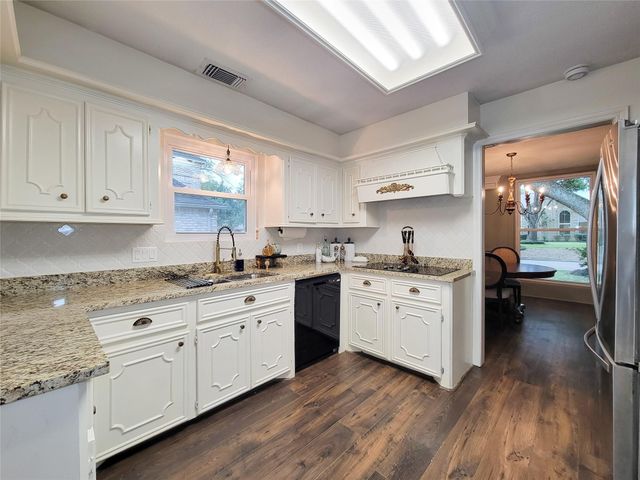 8423 Burwood Park Drive, Spring, TX 77379