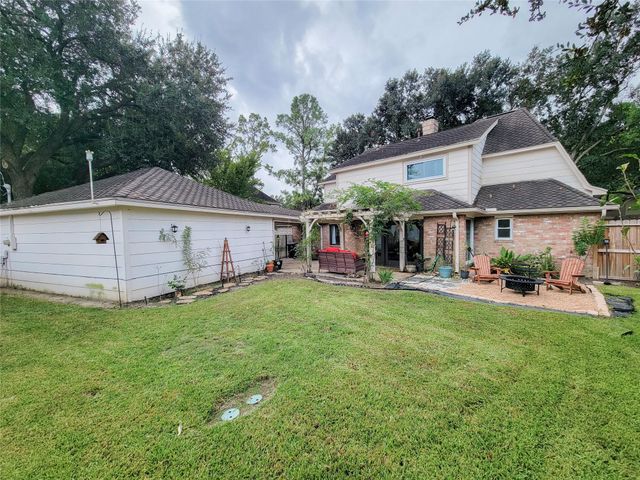 8423 Burwood Park Drive, Spring, TX 77379