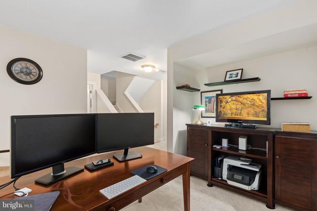 5114 ONEILL LN, Alexandria, VA 22304