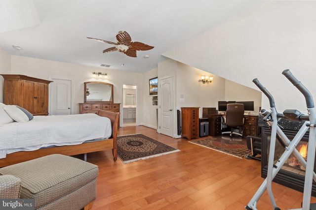 5114 ONEILL LN, Alexandria, VA 22304