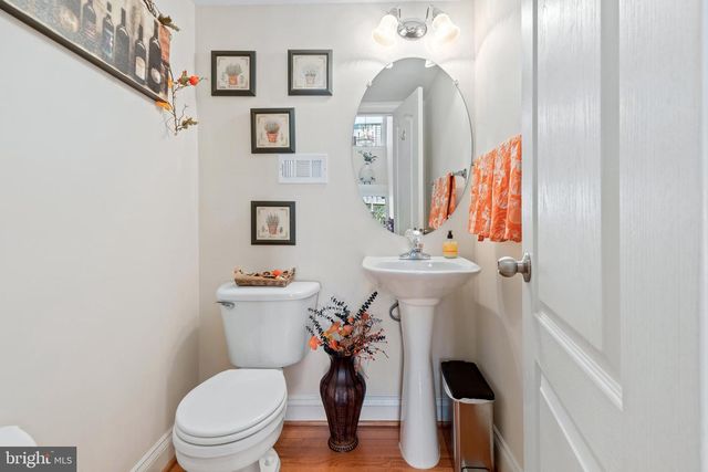 5114 ONEILL LN, Alexandria, VA 22304
