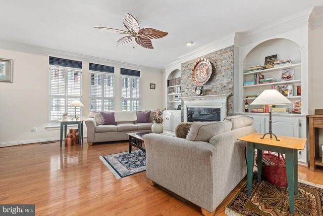 5114 ONEILL LN, Alexandria, VA 22304