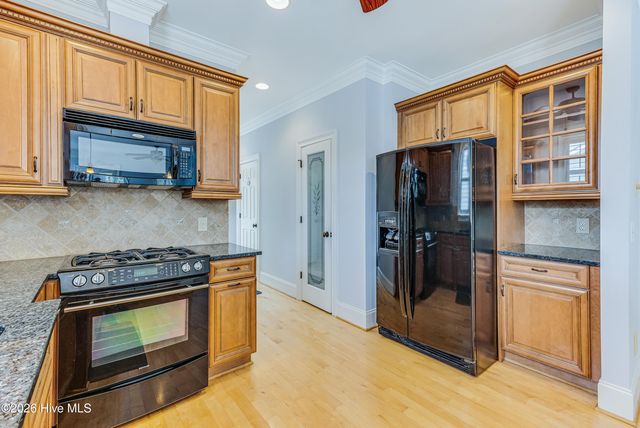 5126 Fernwood Drive, Southport, NC 28461