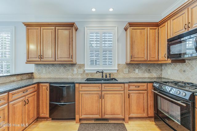 5126 Fernwood Drive, Southport, NC 28461
